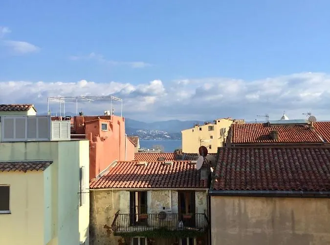 Chez Andrea, Centre Historique Appartement *