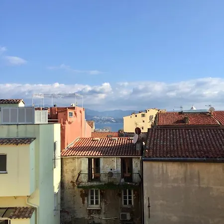 Chez Andrea, Centre Historique Apartment *